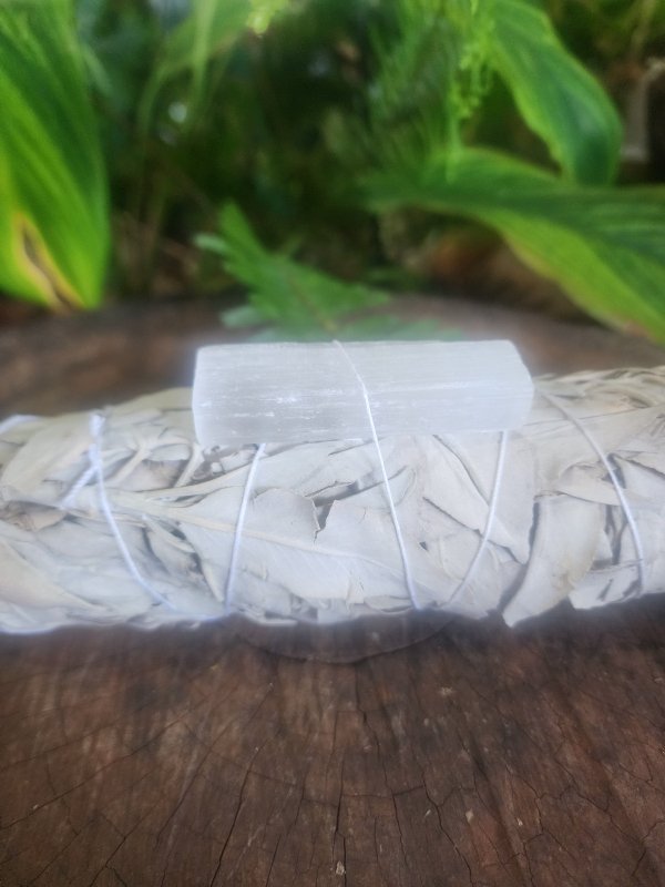 SAGE SMUDGE STICK with Selenite - Cleansing - Incense Australia
