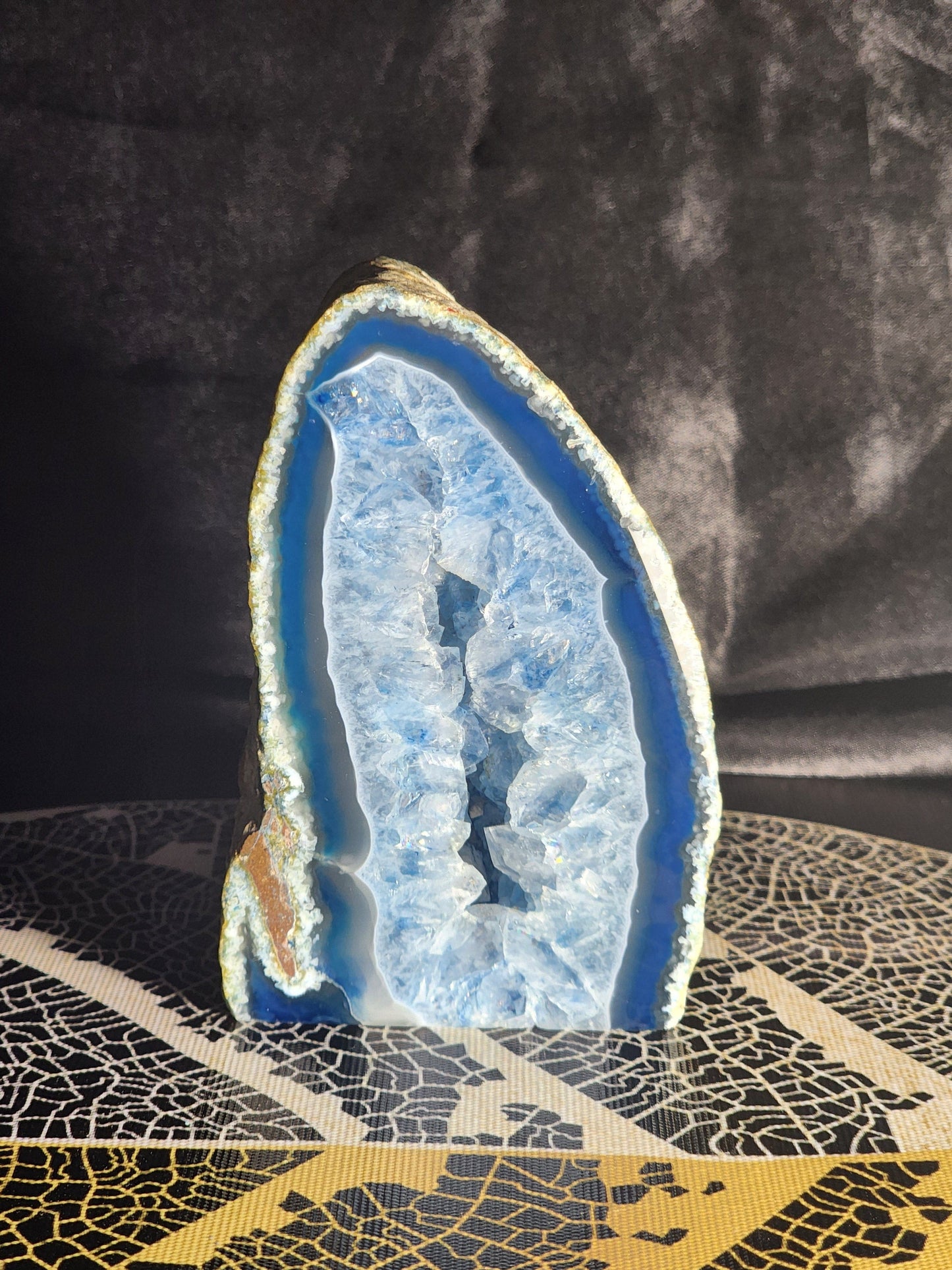 Crystals Blue Agate Geode Cave 461g Australia