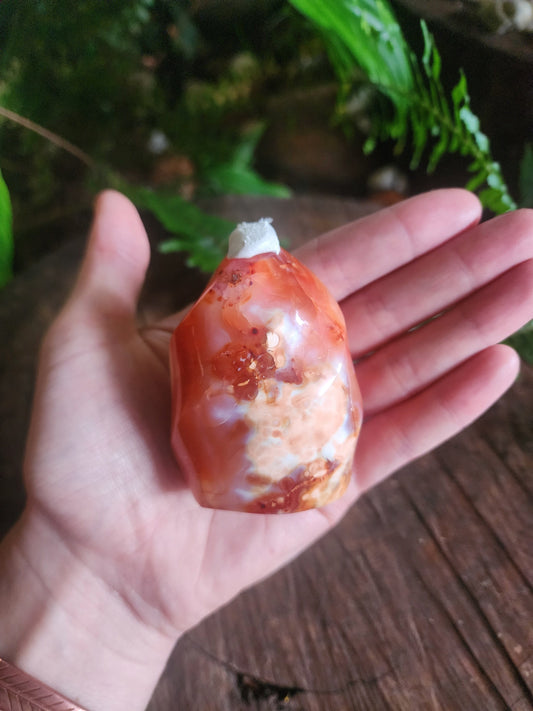 Crystals Carnelian Flame Quartz Point 180g