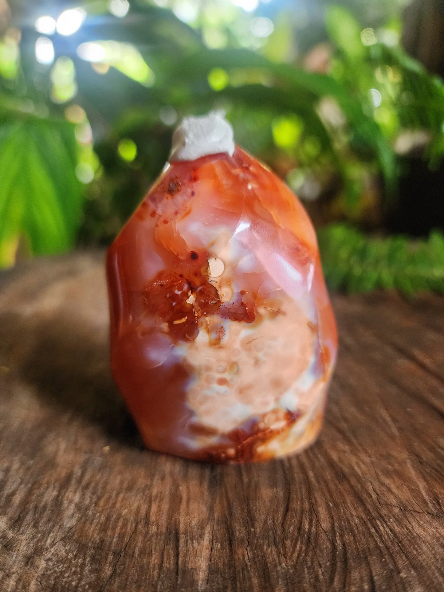 Crystals Carnelian Flame Quartz Point 180g