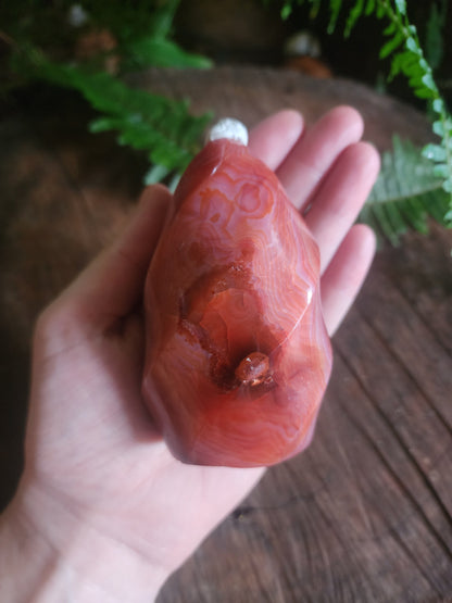 Crystals Carnelian Flame Quartz Point 358g