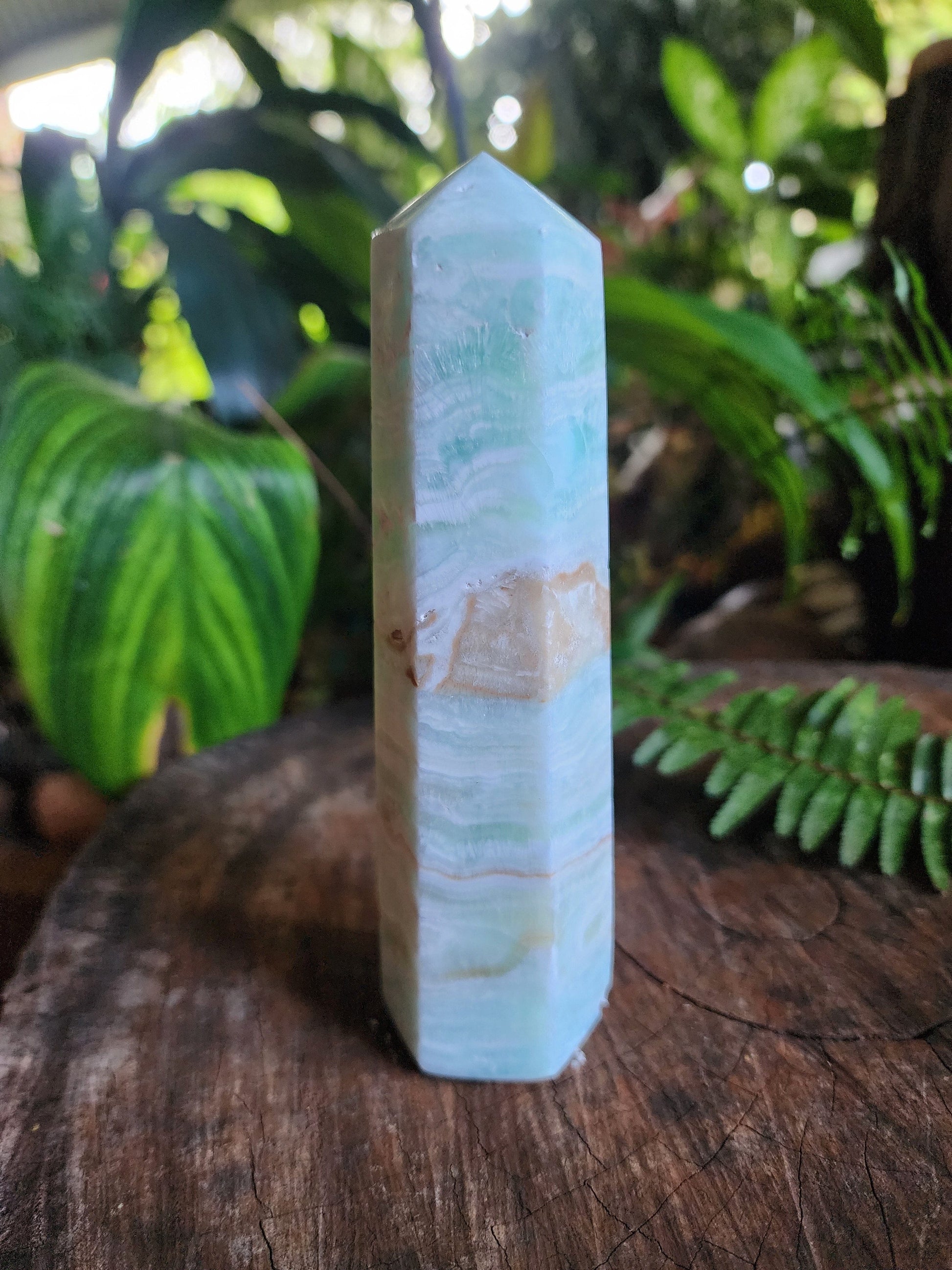 Crystals Carribean Calcite Tower 312g Australia