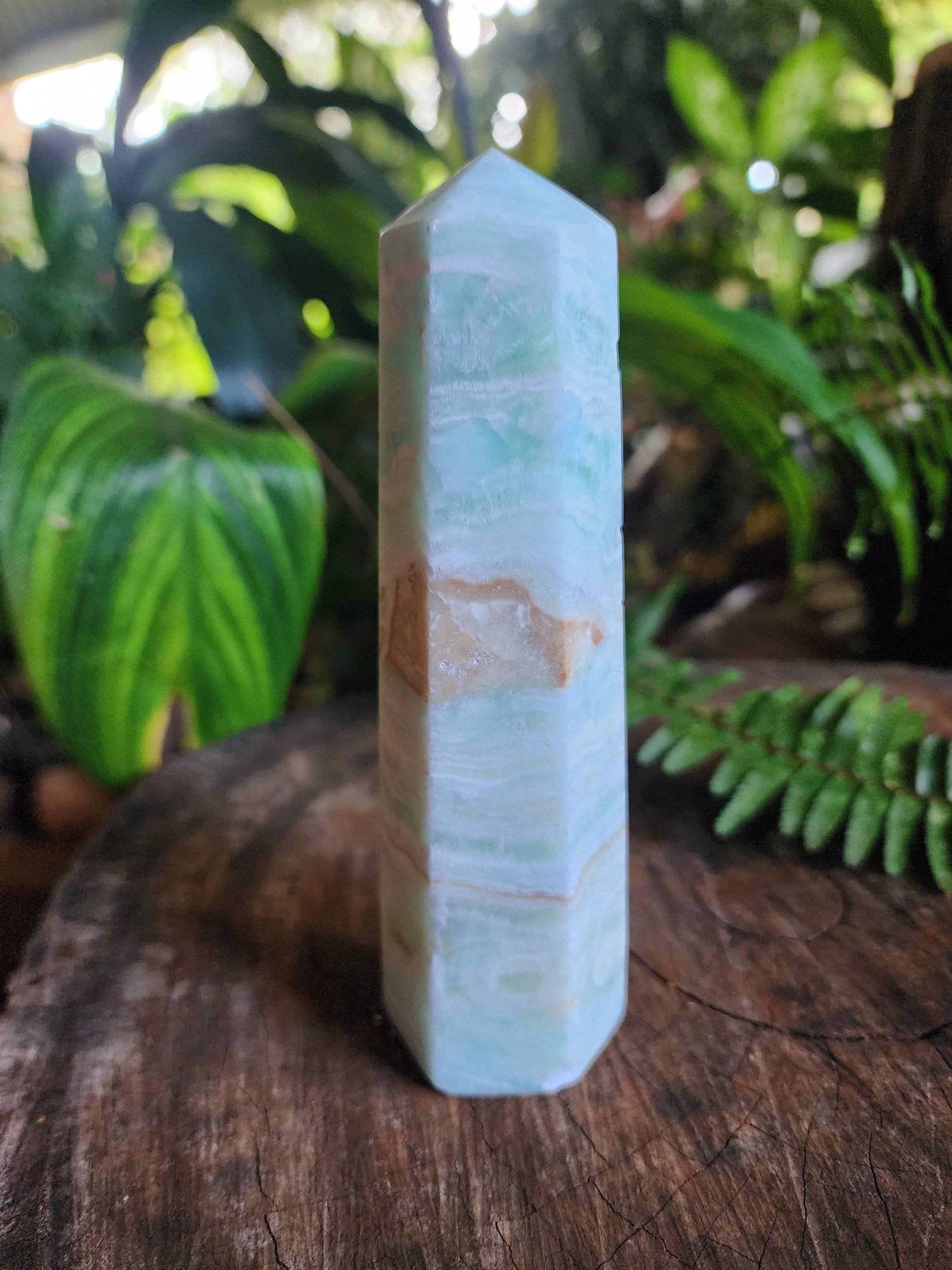 Crystals Carribean Calcite Tower 312g Australia