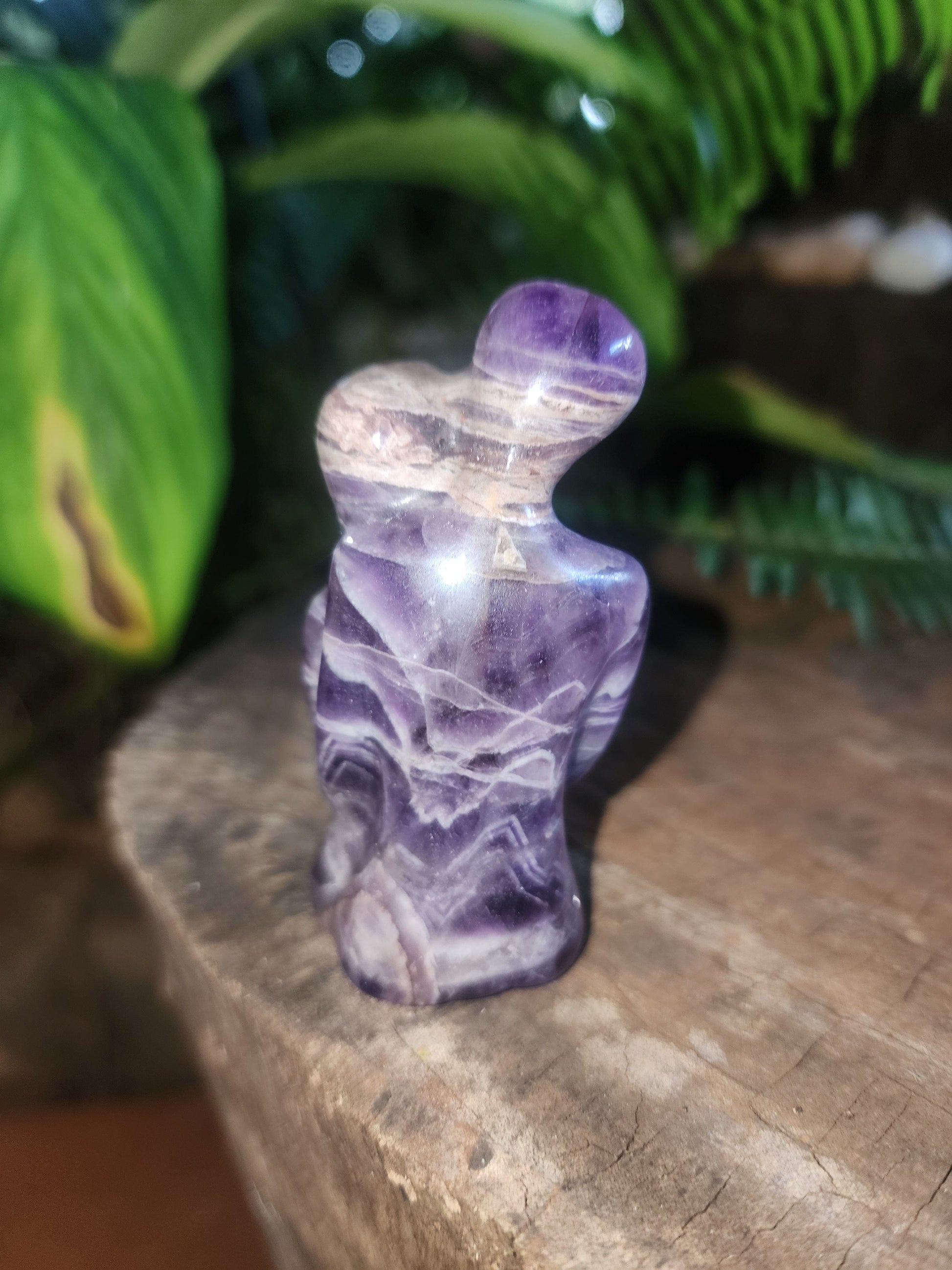 Chevron Dream Amethyst Carved Couple Australia