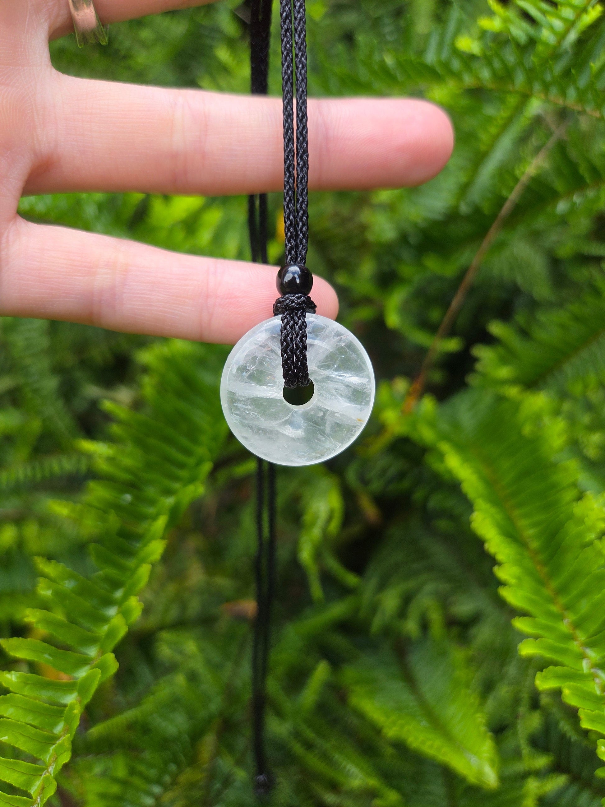 Jewellery Clear Quartz Crystal Pendant Necklace - Circle Donut