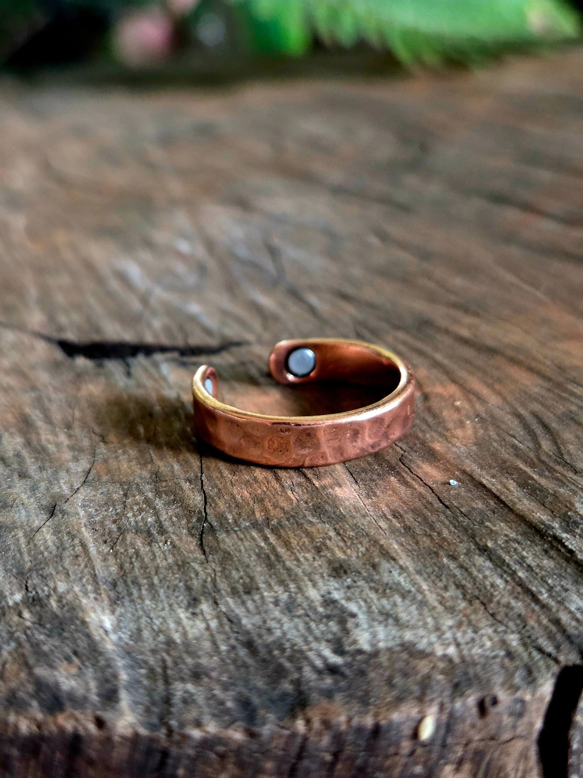 Copper Copper Magnetic Hammered Adjustable Ring 2mm