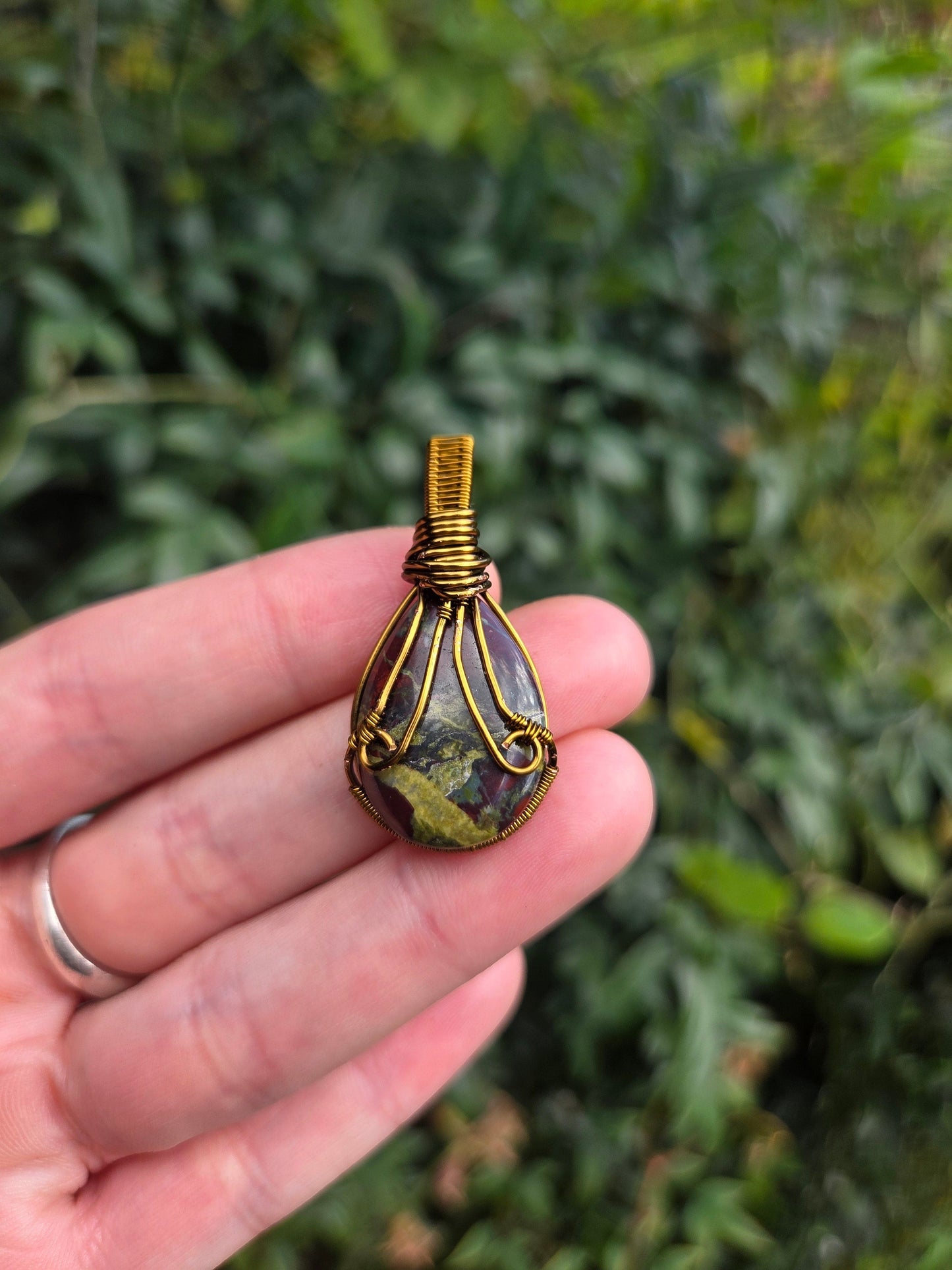 Jewellery Dragon Blood Jasper Bronze Copper Wire Wrapped Pendant Necklace