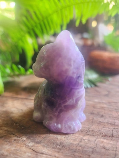 Dream Amethyst Cat Carving - Carving Australia