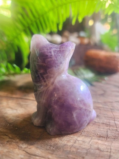 Dream Amethyst Cat Carving - Carving Australia