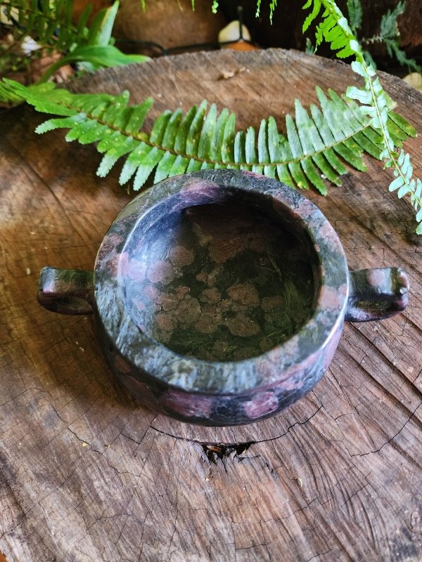 Garnet Bowl Crystal Carving - Carving Australia