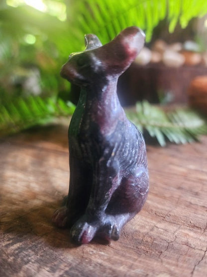 Garnet Sphynx Cat Carving - Carving Australia