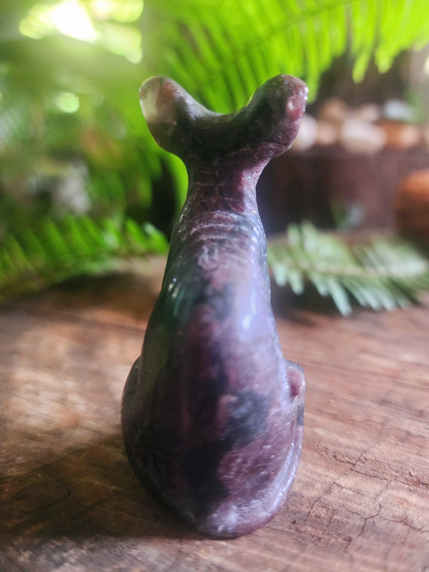 Carving Garnet Sphynx Cat Carving