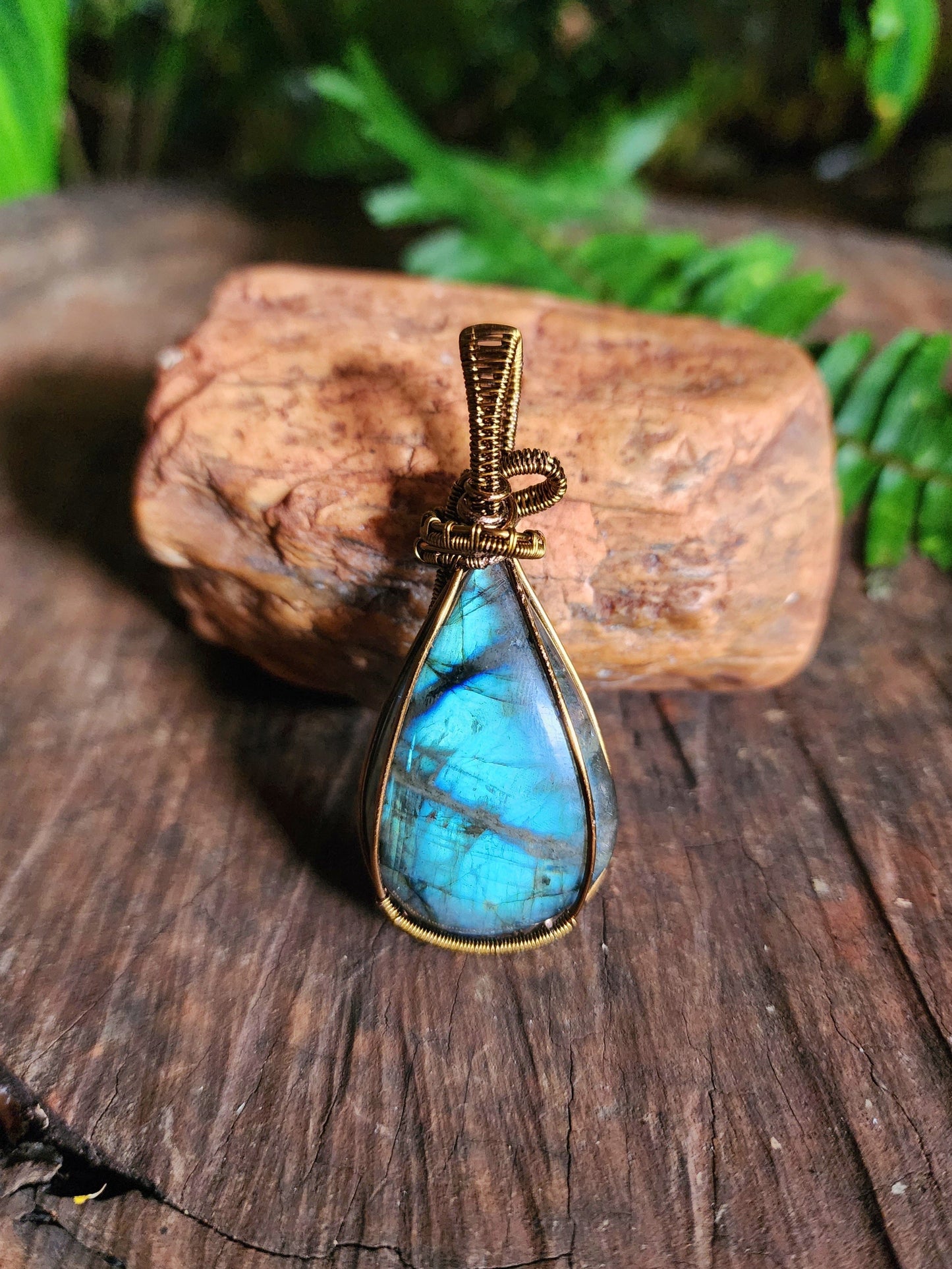 Copper Wire Wrap Crystal Labradorite Copper Wire Wrap Pendant Necklace Bronze