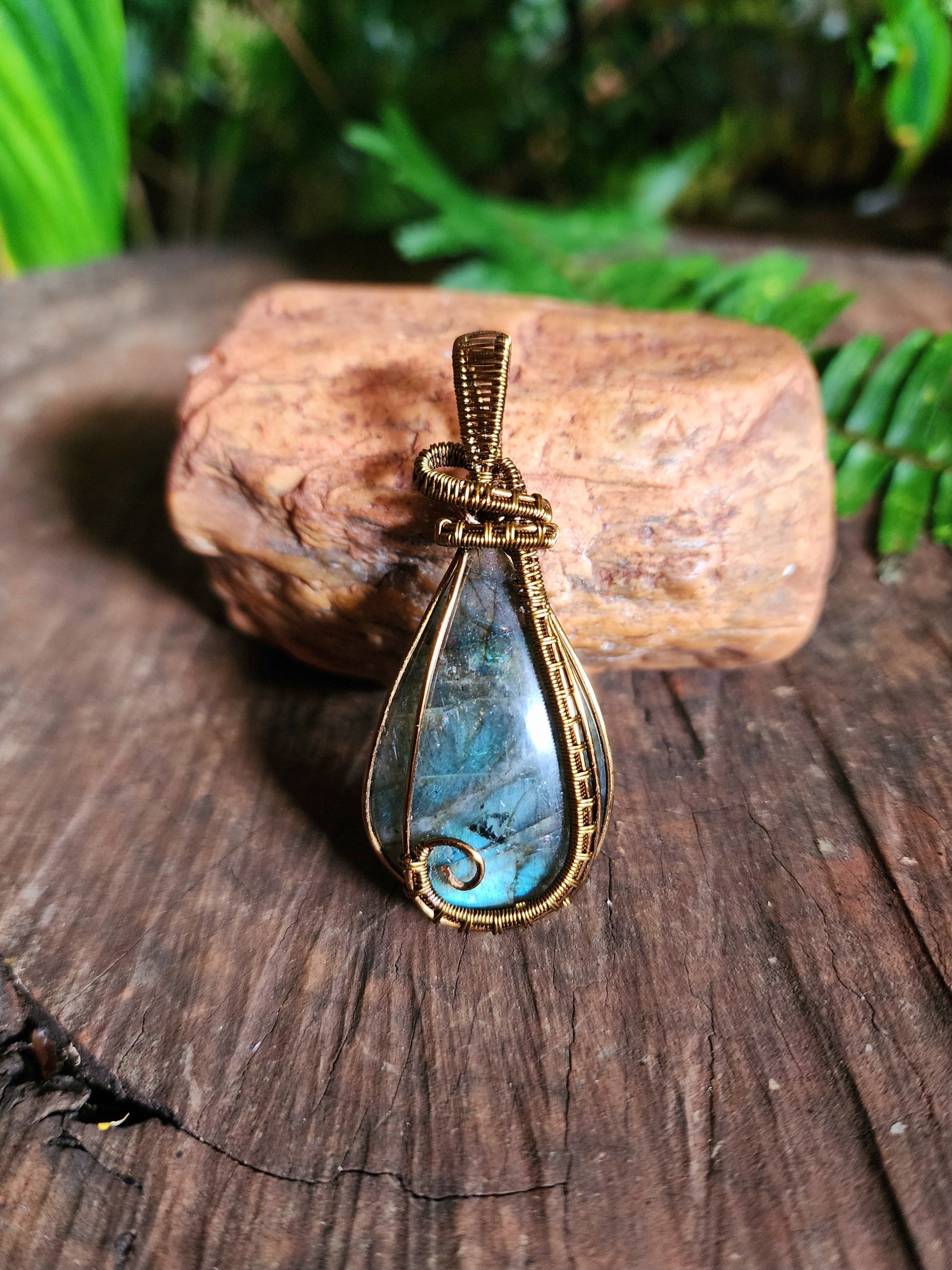 Copper Wire Wrap Crystal Labradorite Copper Wire Wrap Pendant Necklace Bronze