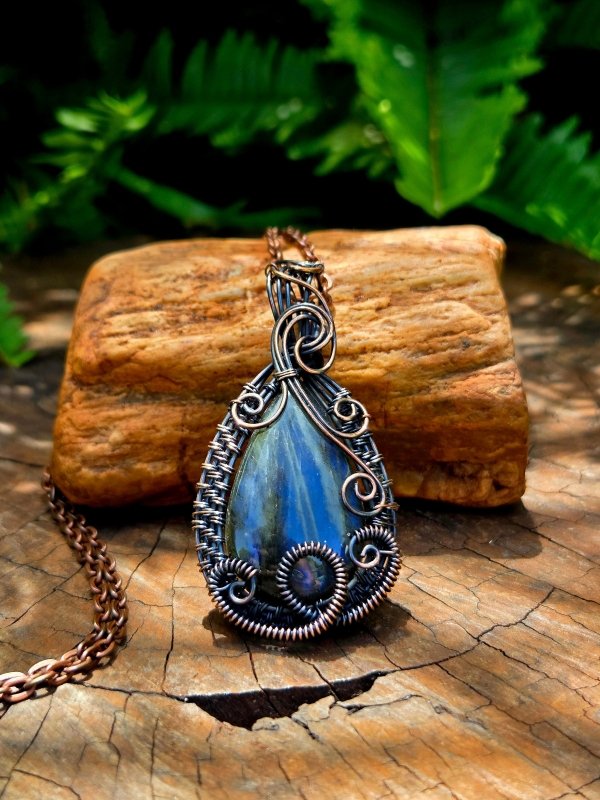Labradorite Crystal Copper Wire Wrapped Handmade Pendant Necklace - Jewellery Australia