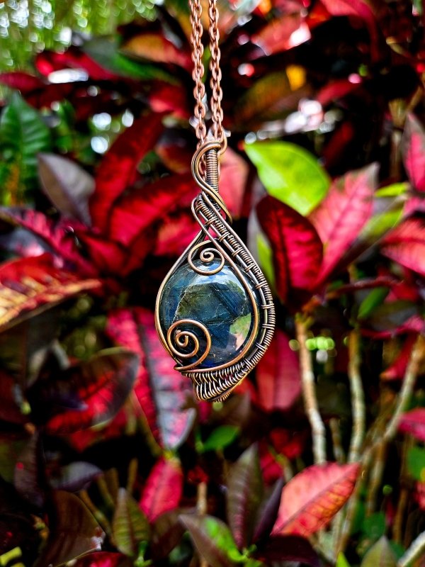 Labradorite Crystal Copper Wire Wrapped Handmade Pendant Necklace - Jewellery Australia