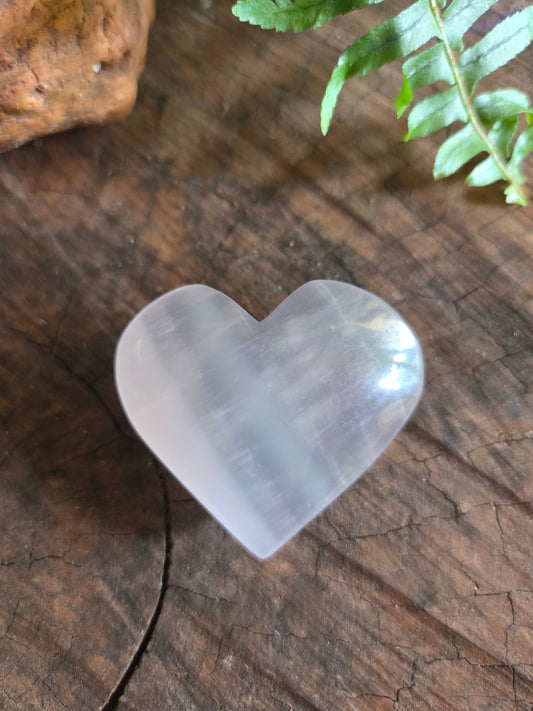 Crystals Rose Quartz Heart Carving