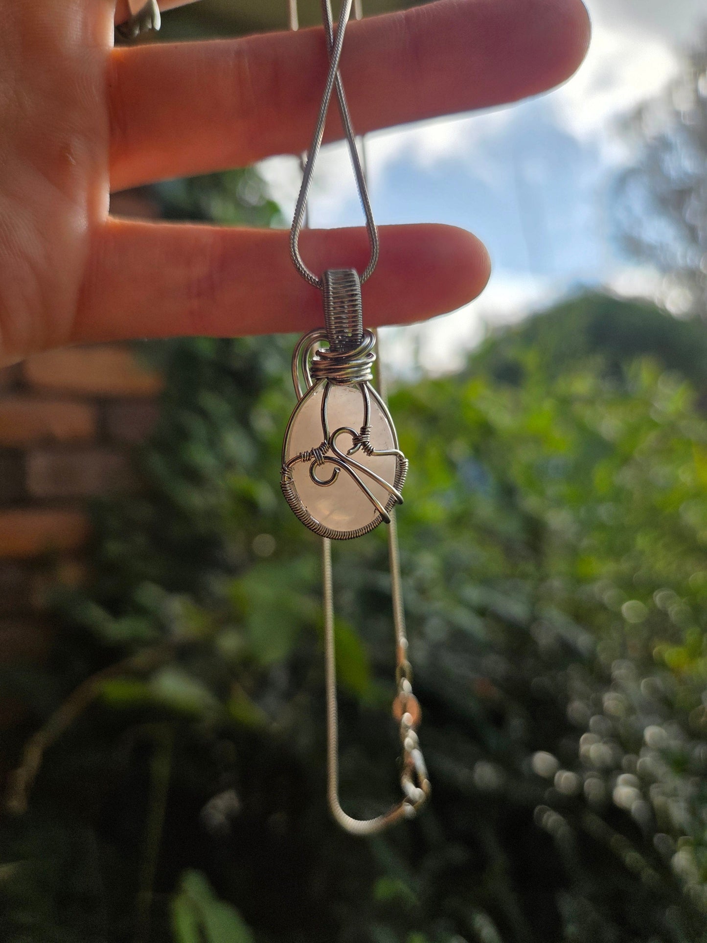 Jewellery Rose Quartz Silver Wire Wrapped Pendant Necklace