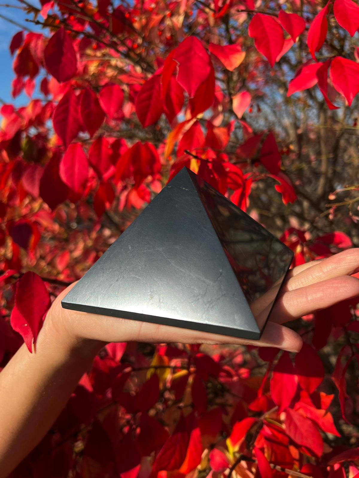 Crystals Shungite Pyramid Polished 10cm EMF Protection