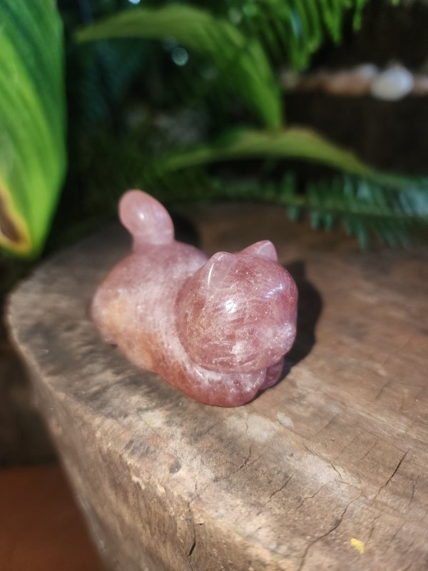 Strawberry Quartz Cat Carving - Crystals Australia