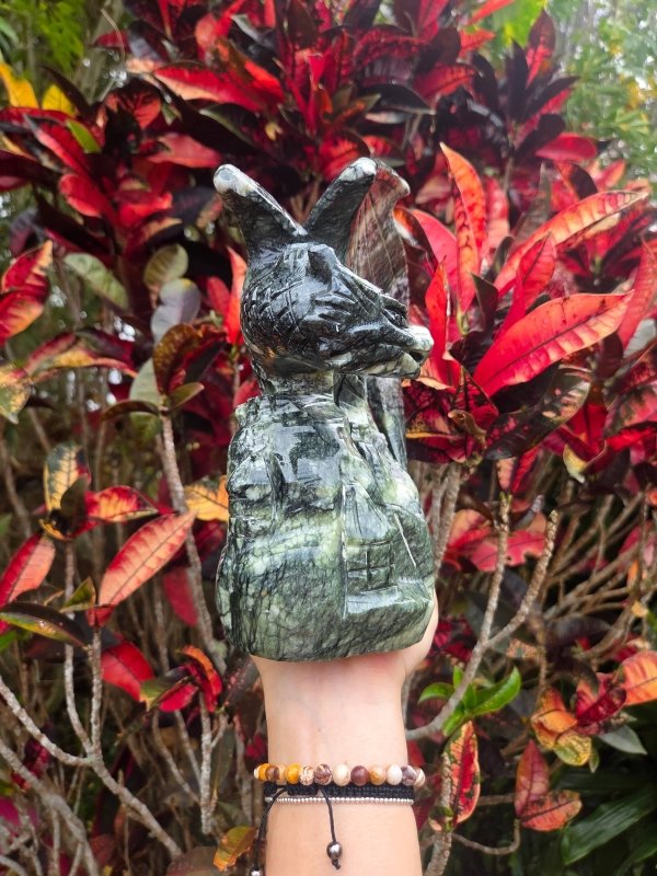 Xiuyan Jade Crystal Dragon Carving - Crystals Australia