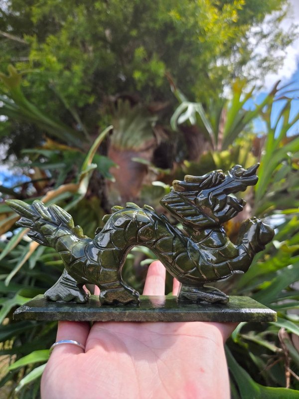 Xiuyan Jade Crystal Dragon Carving - Carving Australia
