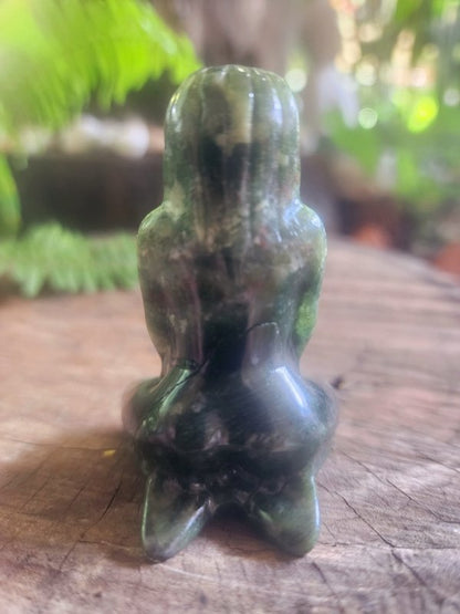 Xiuyan Jade Woman Carving - Carving Australia